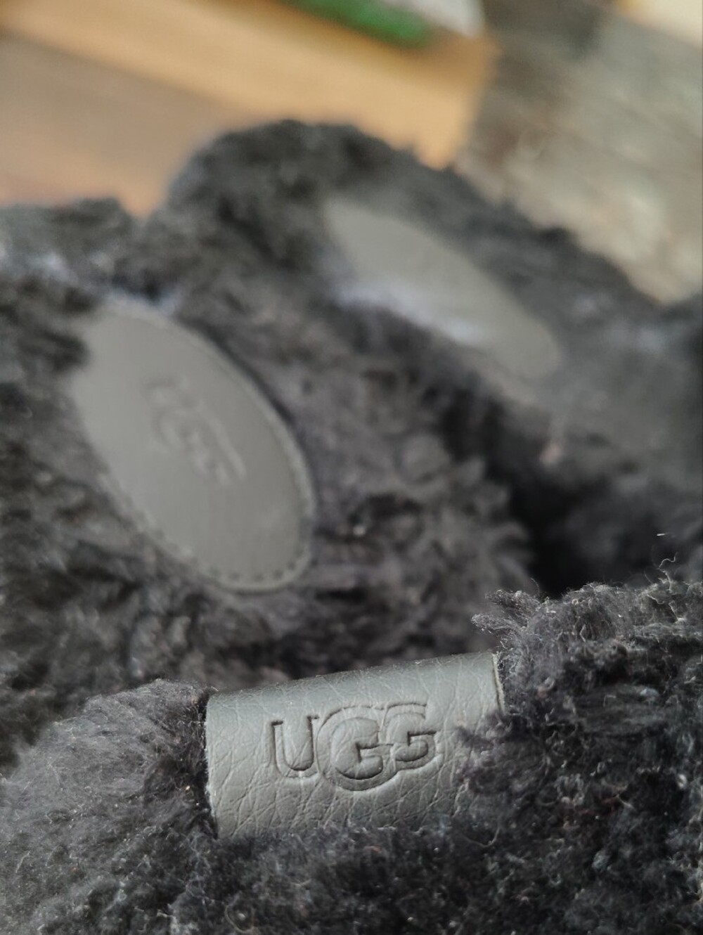 Slippers - Not Listed - Picture 2 of 3